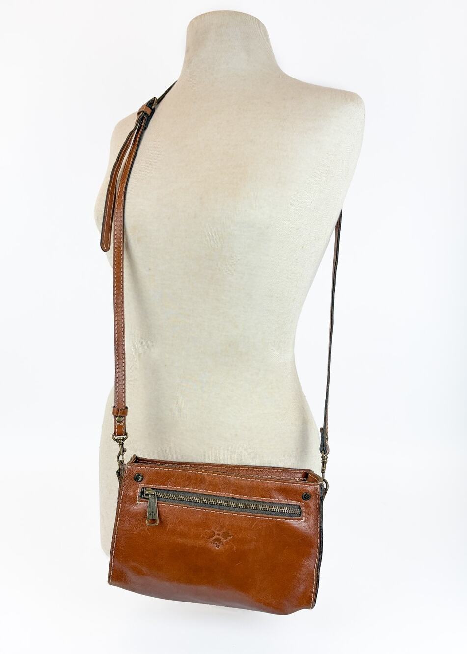 Patricia Nash Turati Small Convertible Crossbody Shoulder Bag Cognac Leather